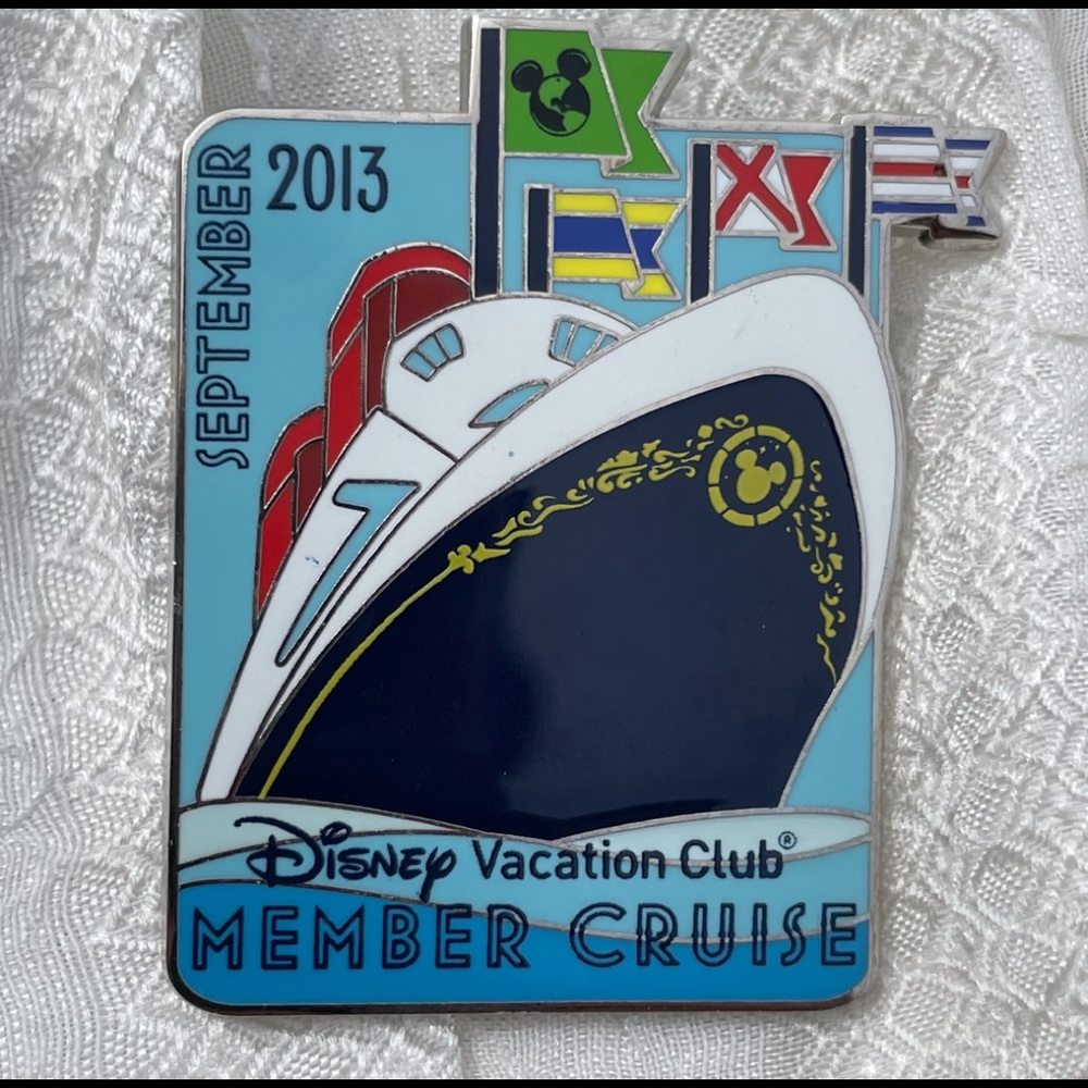 Disney’s Member Cruise Collectible/Trading Pin